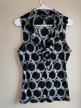Black and White Sleeveless Blouse